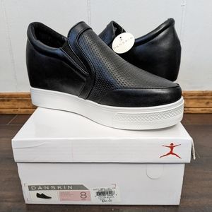 NIB Black platform slip on tennis shoes